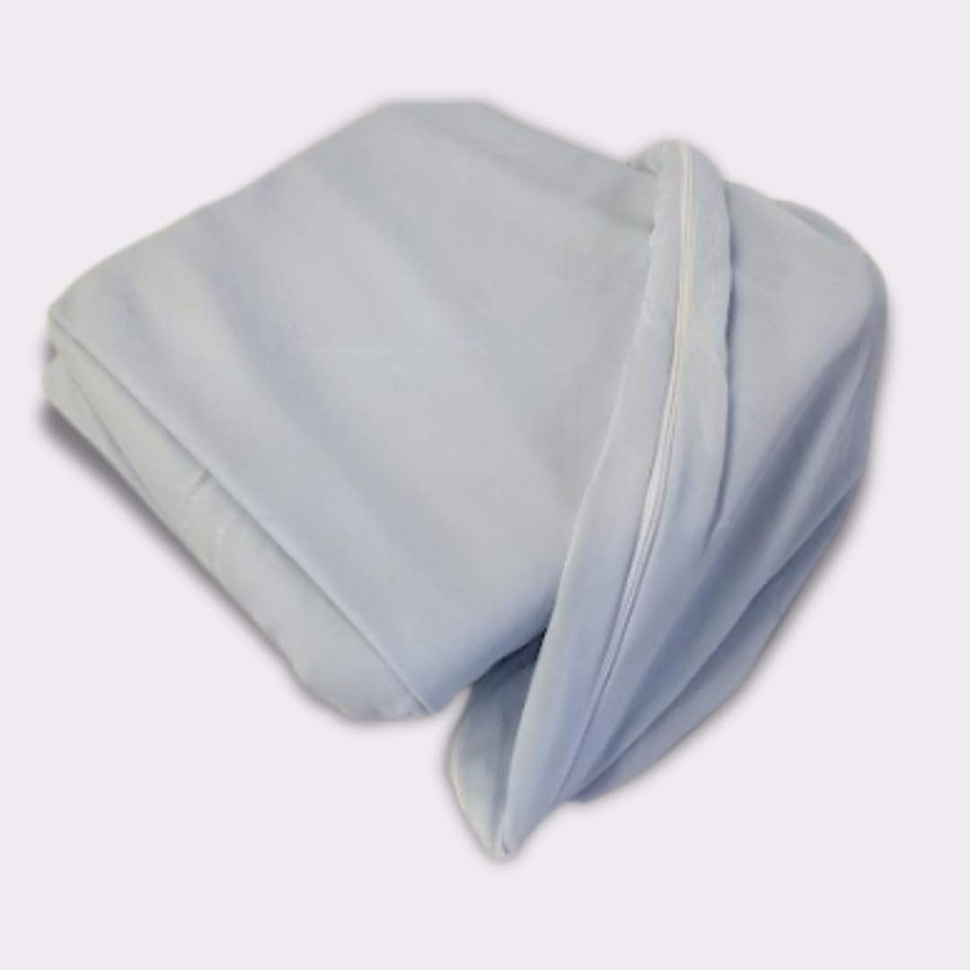 Light blue duvet neatly folded, showcasing its thin and lightweight fabric, ideal for cooling and comfort during sleep