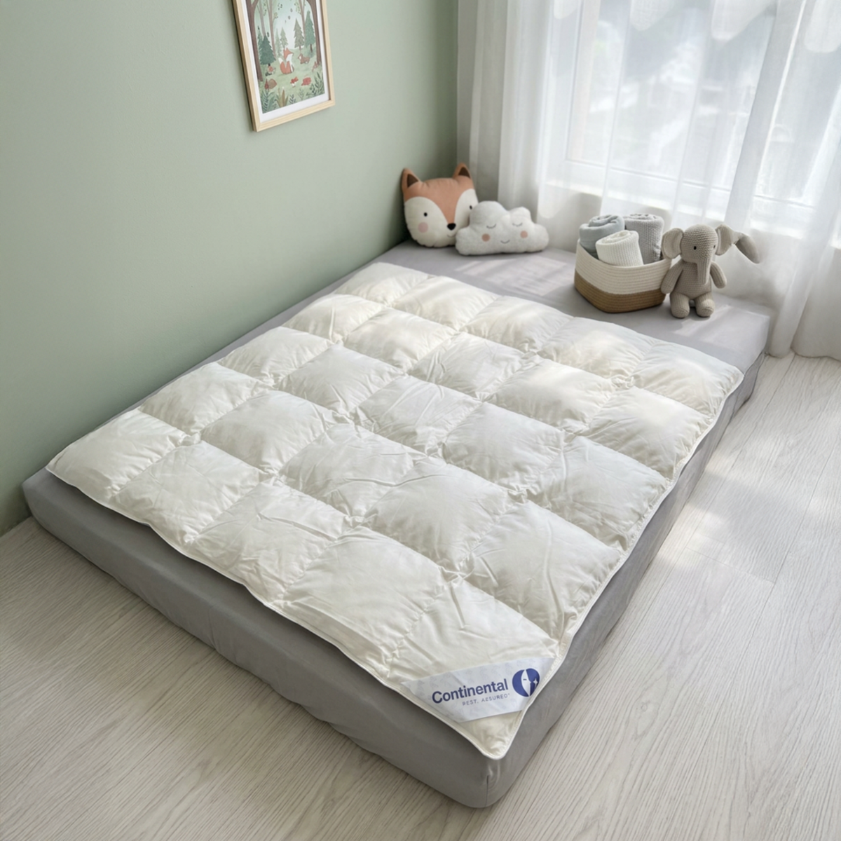 Serenity Collection Toddler White Goose Down Comforter